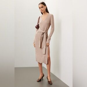 Chic Long Sleeve Knit Dress in Tan